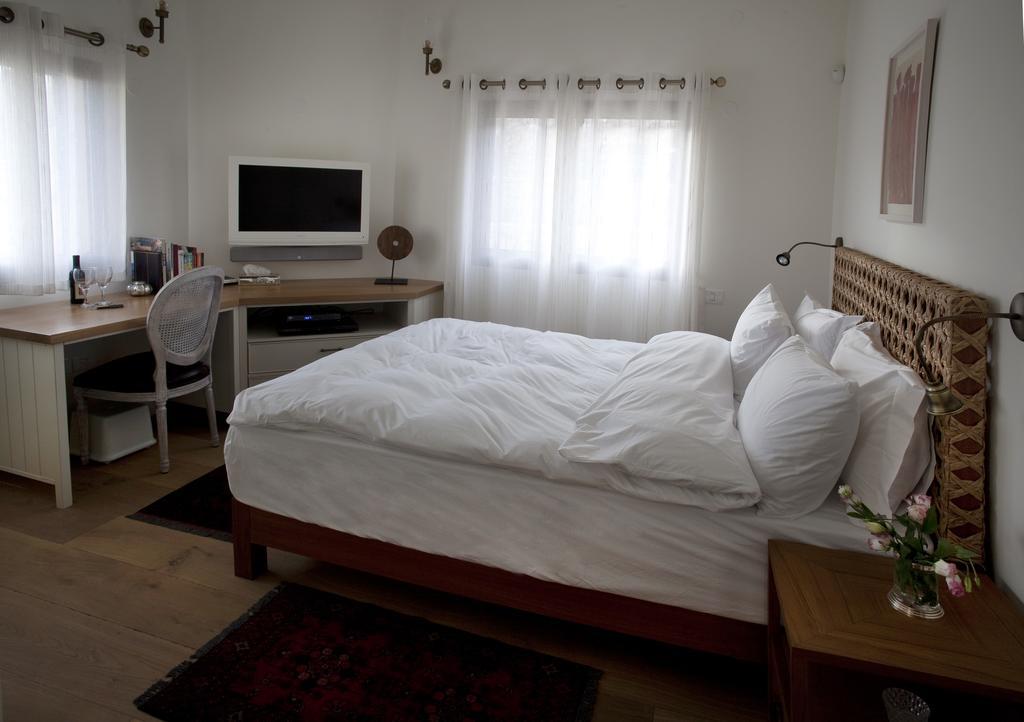 Boutique Hotel Tamarin Rosh Pinna Kamer foto