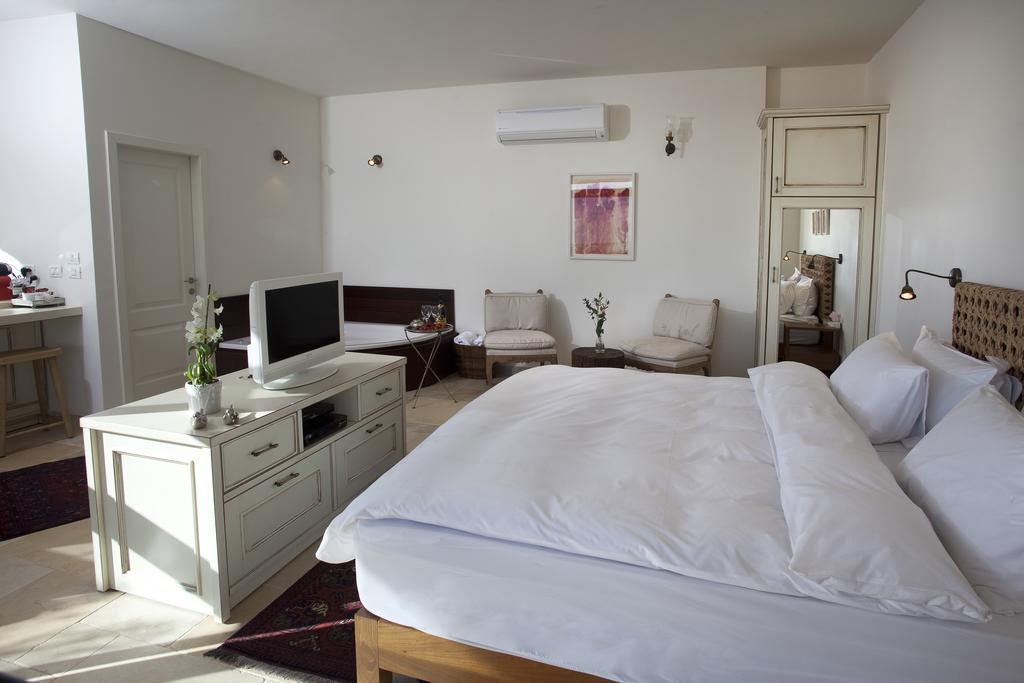 Boutique Hotel Tamarin Rosh Pinna Buitenkant foto
